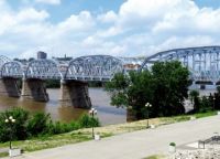 RÉNOVATION DU PURPLE PEOPLE BRIDGE RÉNOVATION DU PURPLE PEOPLE BRIDGE